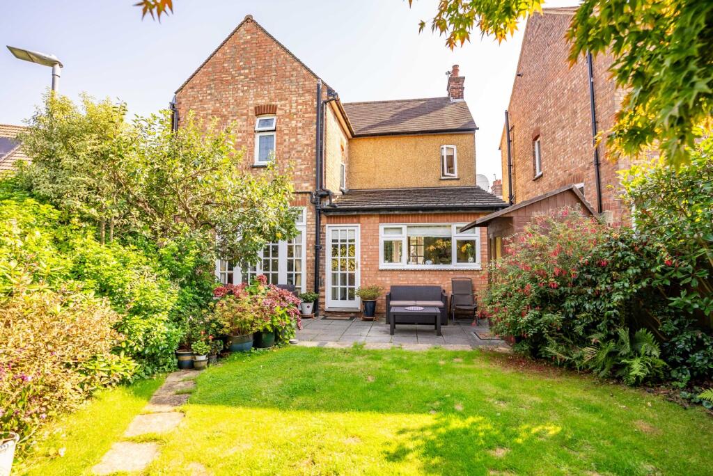 Additional image 19 of Vanda Crescent, St. Albans, Hertfordshire, AL1