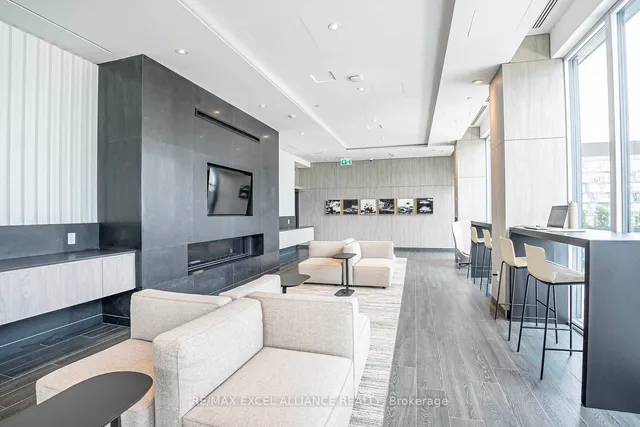 Additional image 31 of 357 King St Unit 203