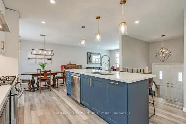 Additional image 17 of 693 Inverary Rd