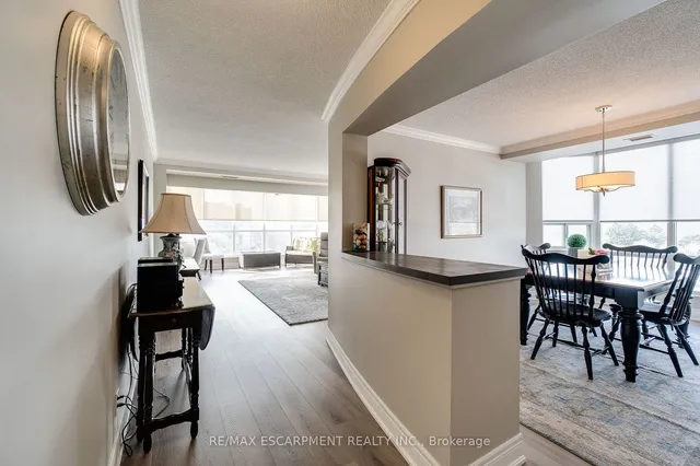 Additional image 16 of 5280 Lakeshore Rd Unit 801