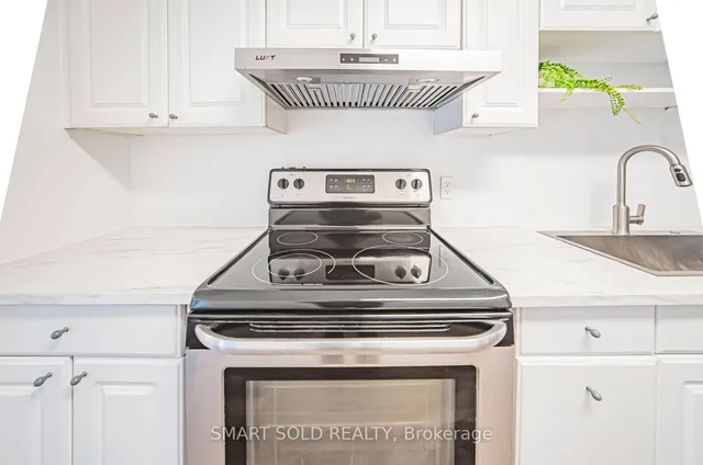 Additional image 20 of 25 Esterbrooke Ave Unit 113