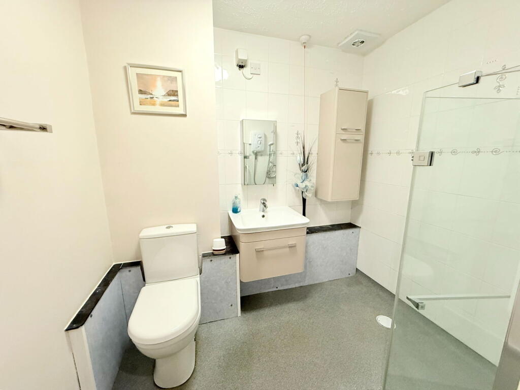 Additional image 9 of Oak Tree Court, Pembroke Way, Hall Green