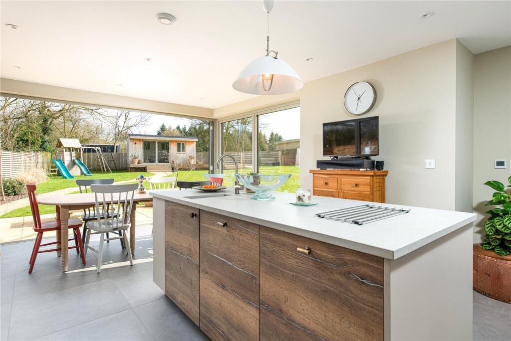 Additional image 8 of Longmeadow, Beckington, Frome, Somerset, BA11