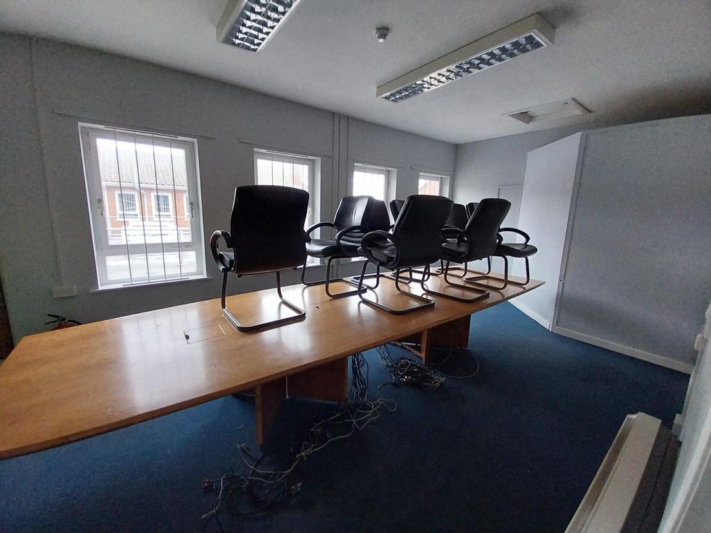 Additional image 4 of 31-33, Vicarage Field, Hailsham, BN27 1BG