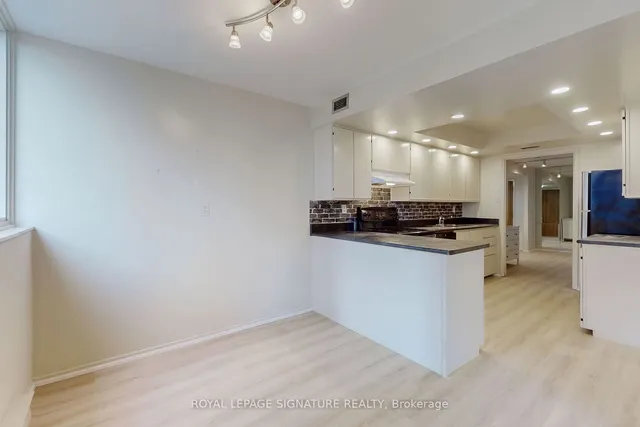 Additional image 8 of 360 Bloor St Unit 1107