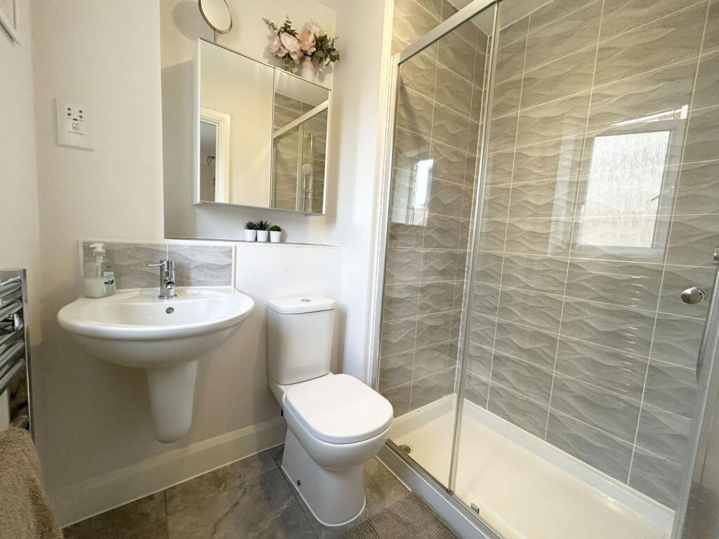 Additional image 8 of Victoria Crescent, Shirley