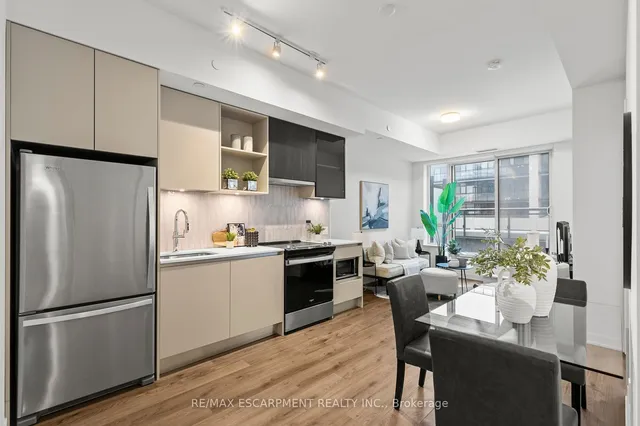 Additional image 10 of 405 Dundas St Unit 316