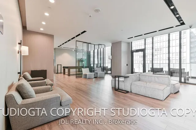 Additional image 22 of 25 Richmond St Unit 1315