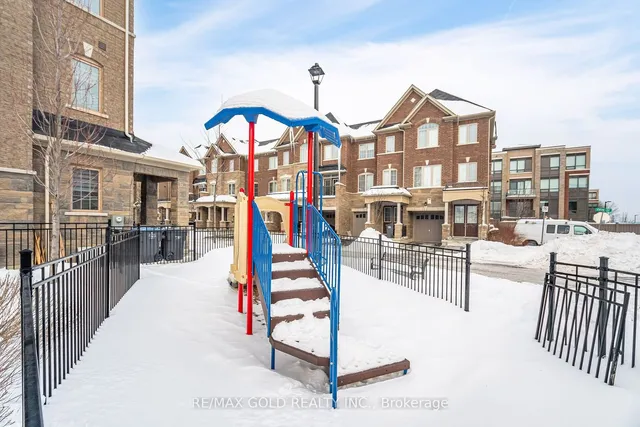 Additional image 32 of 8 Osgoode Dr
