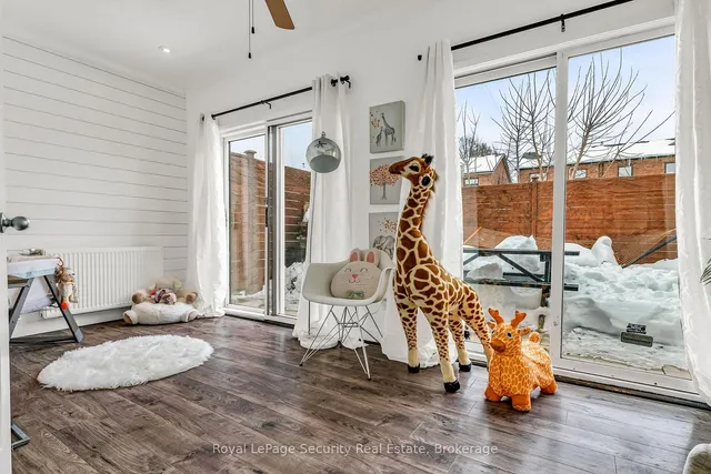 Additional image 32 of 427 Lauder Ave