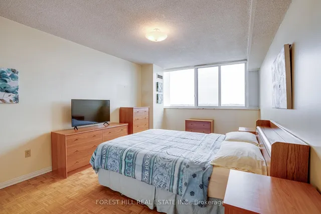 Additional image 23 of 3000 Bathurst St Unit 904