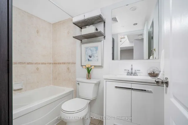 Additional image 30 of 76 Munro St Unit 4