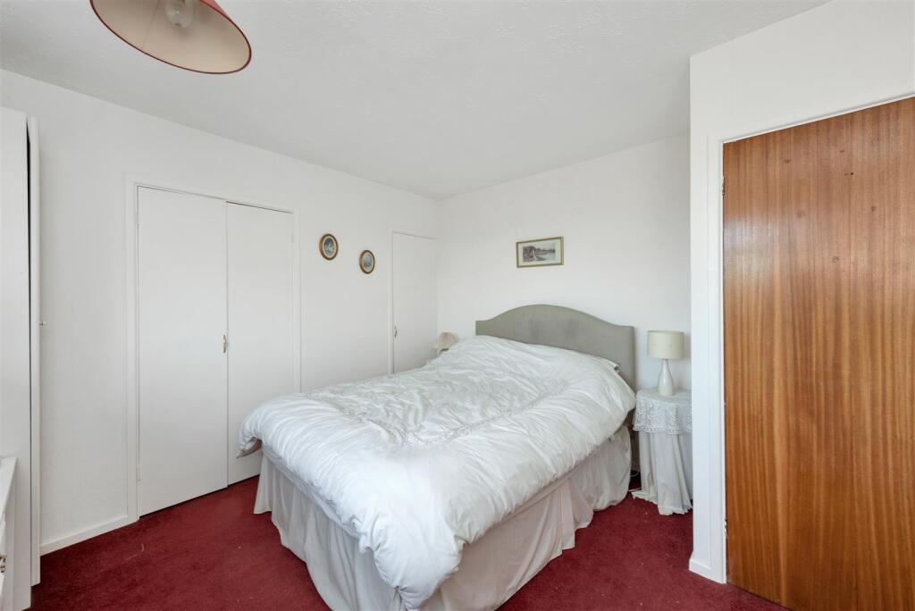 Additional image 7 of Shepherds Way, Harpenden