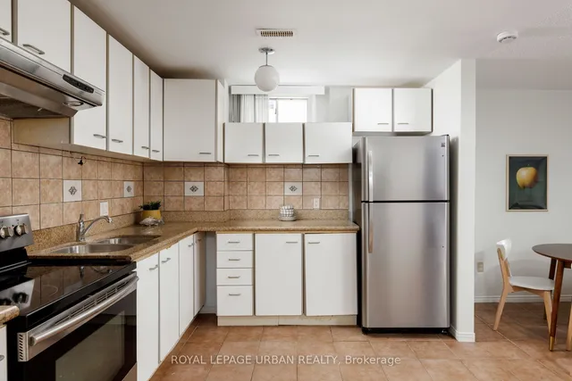 Additional image 35 of 55 Blueking Cres