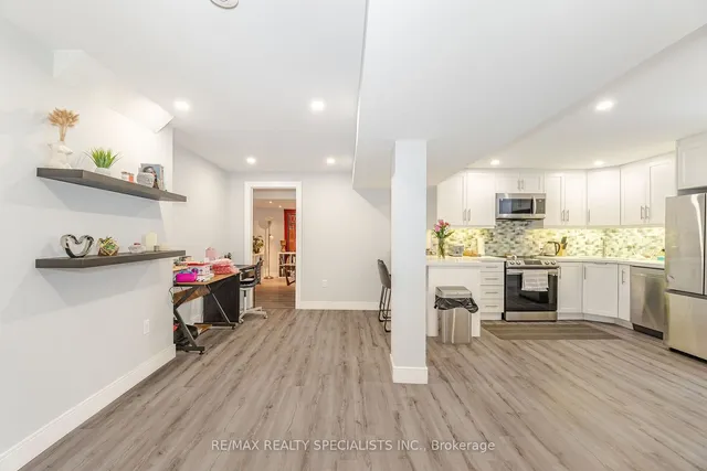 Additional image 37 of 28 Kippen Crt