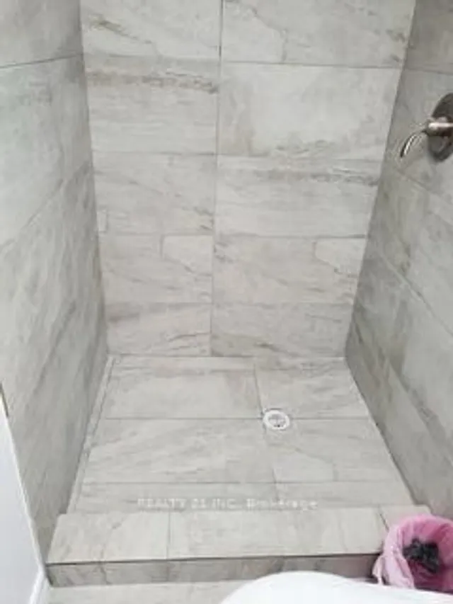 Additional image 37 of 75 Taysham Cres