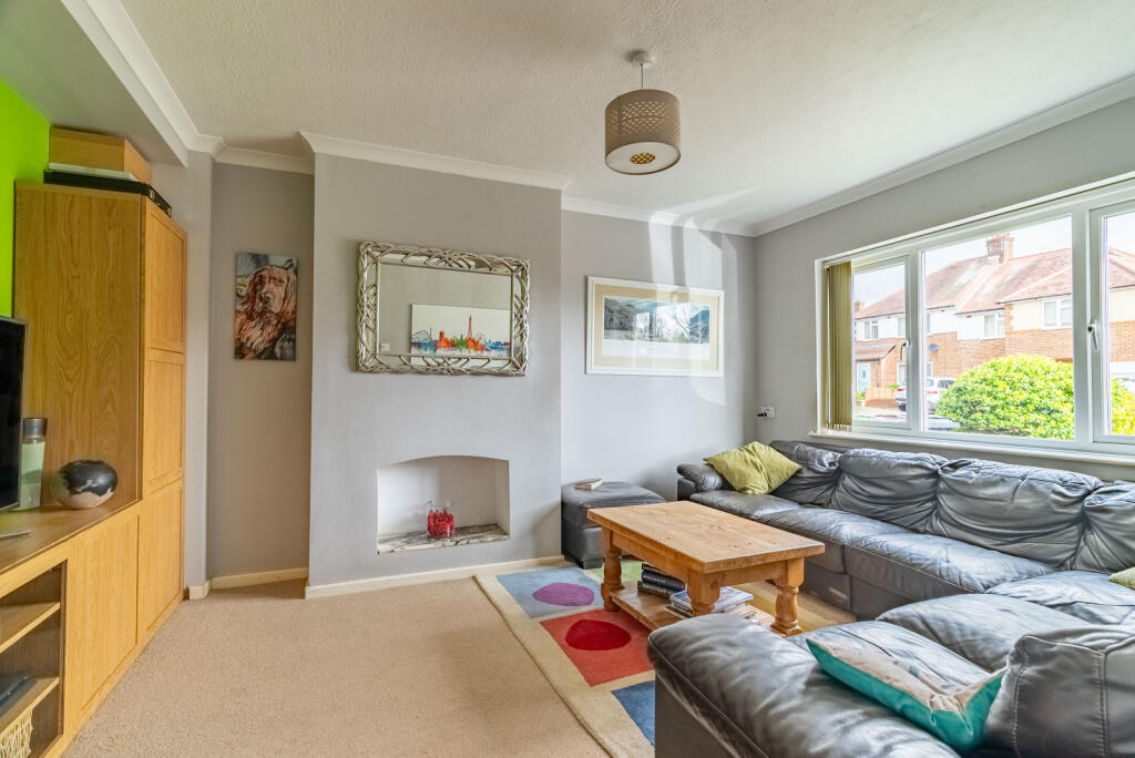 Additional image 4 of Pondfield Crescent, St. Albans, Hertfordshire, AL4