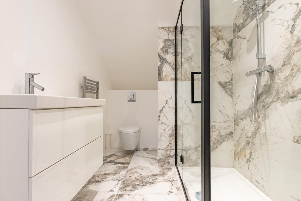 Additional image 18 of Mount Drive, Park Street, St. Albans, Hertfordshire, AL2