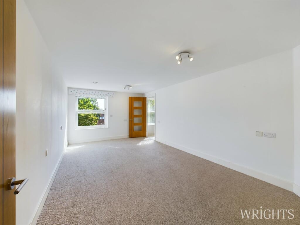 Additional image 18 of College Way, Welwyn Garden City, AL8