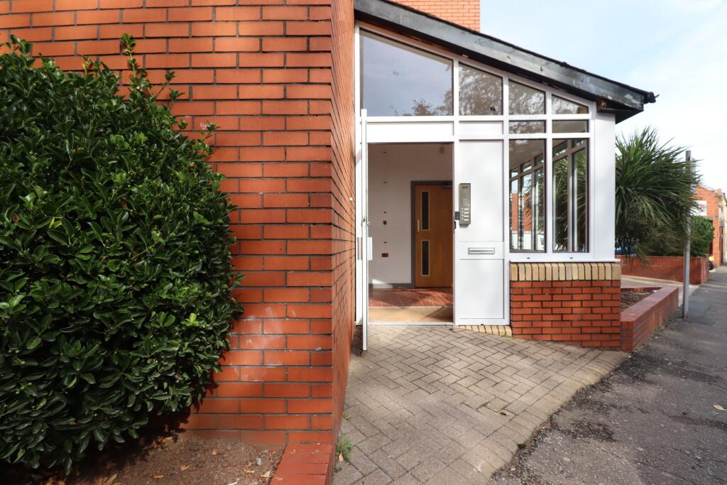 Additional image 6 of H2 offices, 2 - 10 Holton Road, Barry CF63 4HD