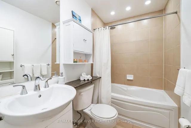 Additional image 17 of 381 Front St Unit 3201