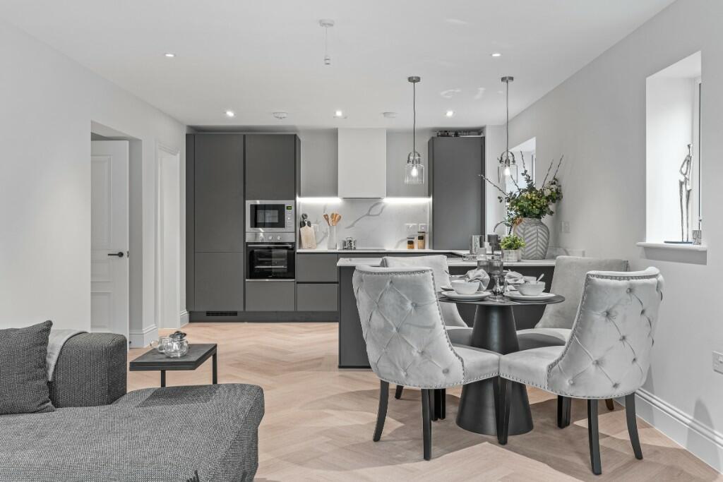 Additional image 15 of Caddington House, Digswell, Welwyn, Hertfordshire, AL6