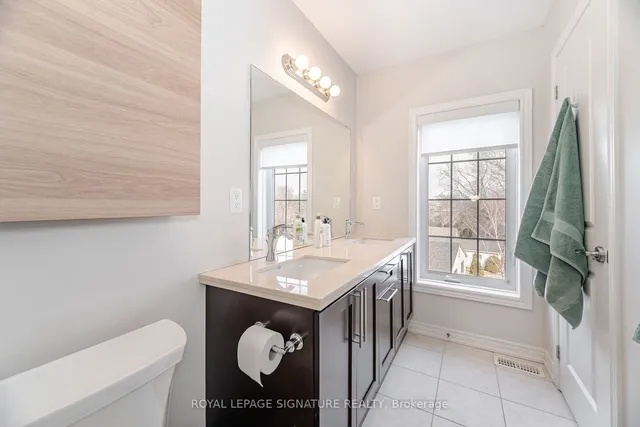 Additional image 6 of 2220 Queensway Dr Unit 15