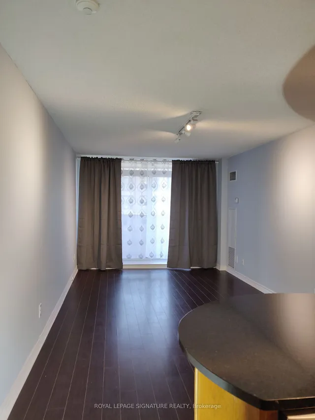 Additional image 7 of 2 Rean Dr Unit 704