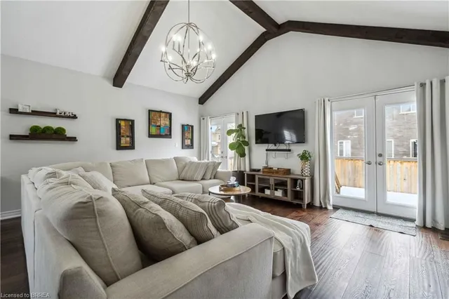 Additional image 15 of 218 Bellagio Ave