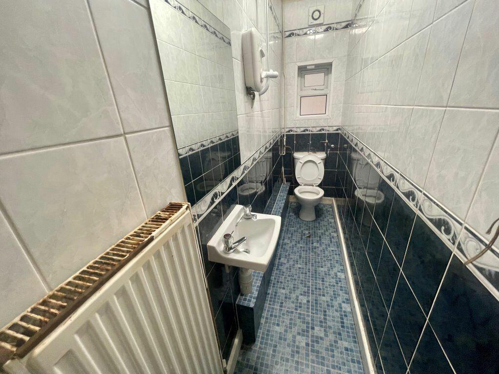 Additional image 7 of STUDENT FOUR DOUBLE BEDROOM, WINTON (P03205)