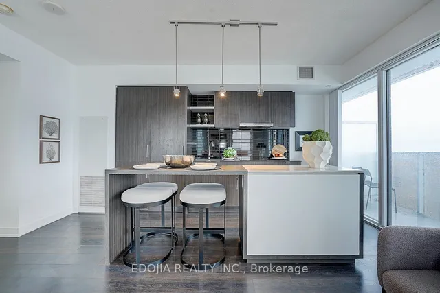 Additional image 11 of 88 harbour St Unit 5910