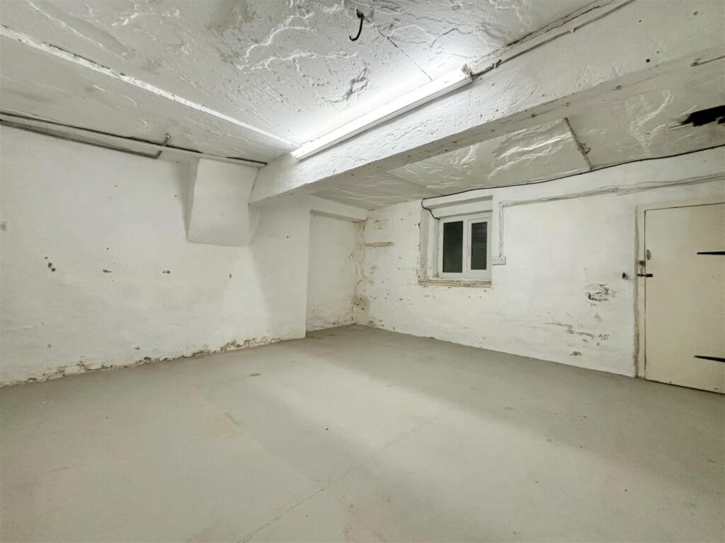 Additional image 8 of Calder Banks, Queensbury, Bradford