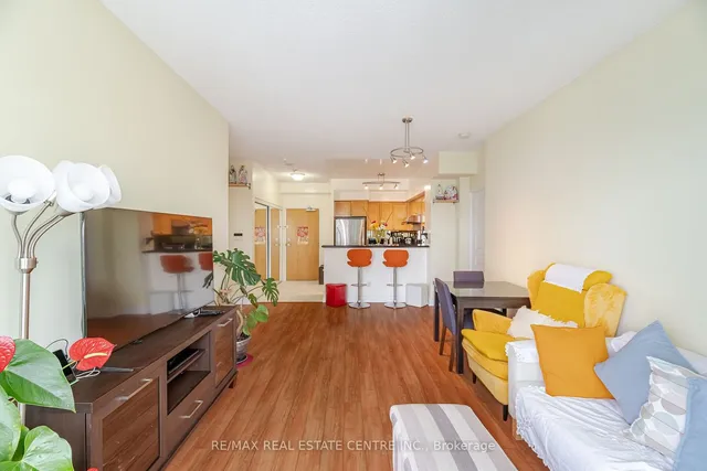 Additional image 11 of 5 Marine Parade Dr Unit 911