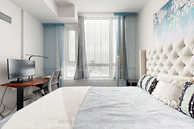 Additional image 25 of 17 Zorra St Unit 905