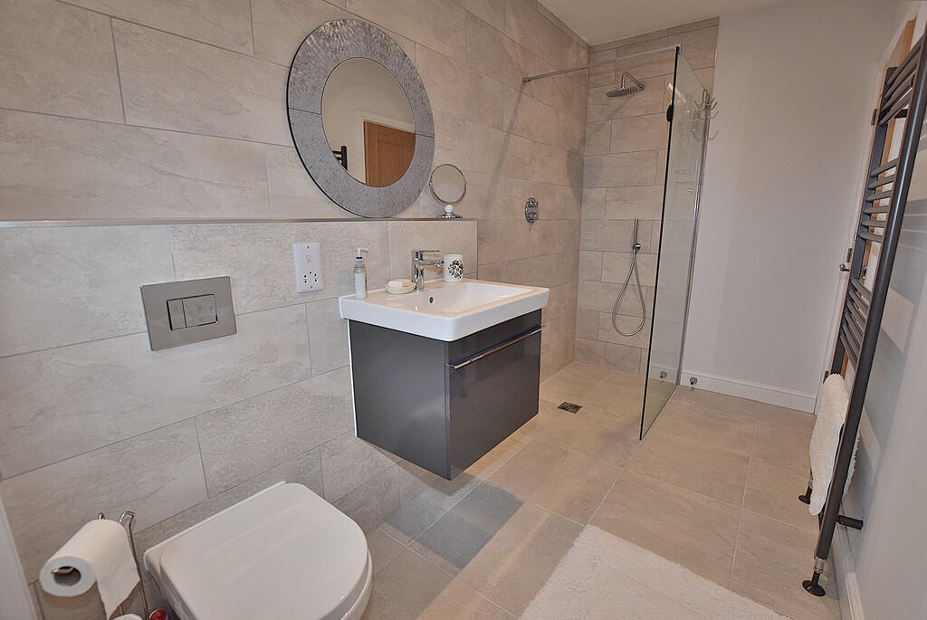 Additional image 19 of Tunstall