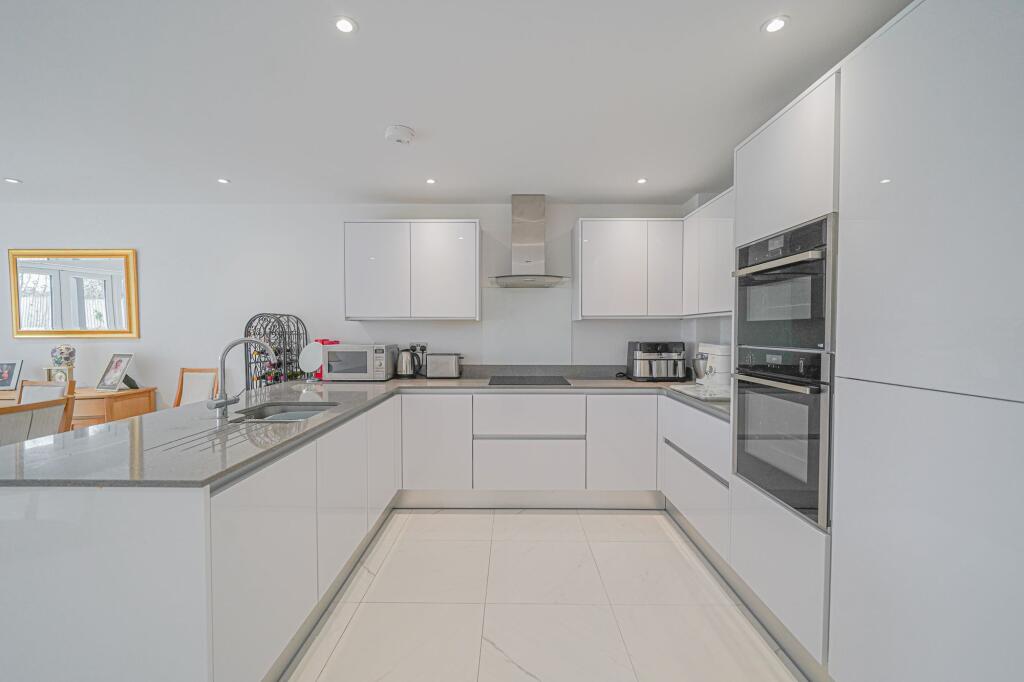 Additional image 3 of Dove House Lane, Fairway Lawns, B91