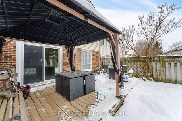 Additional image 40 of 28 Traverston Crt