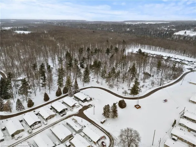 Additional image 24 of 4449 Milburough Line Unit 10 Oak St.