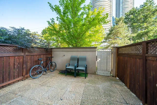 Additional image 14 of 2261 Lake Shore Blvd Unit 104