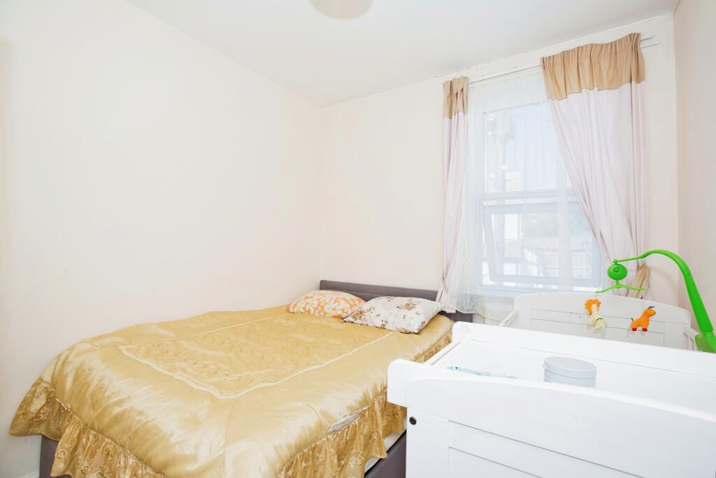 Additional image 8 of Crofton Avenue, YEOVIL, Somerset, BA21