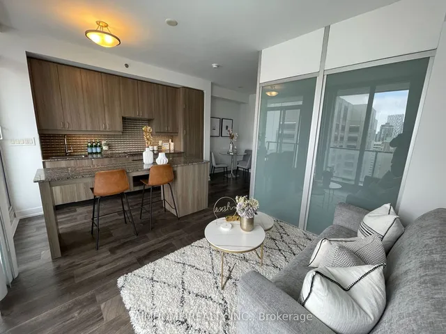 Additional image 9 of 426 University Ave Unit 2710