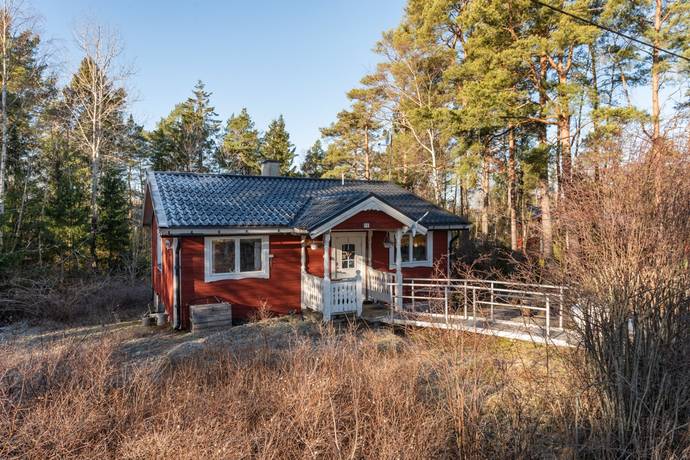 Fåfängesslingan 10, Dyvik, Österåkers kommun