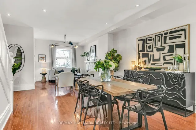 Additional image 13 of 858 Carlaw Ave