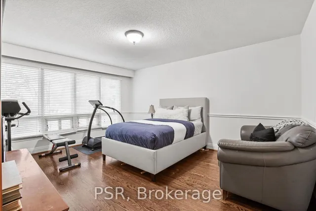 Additional image 19 of 70 Ridelle Ave