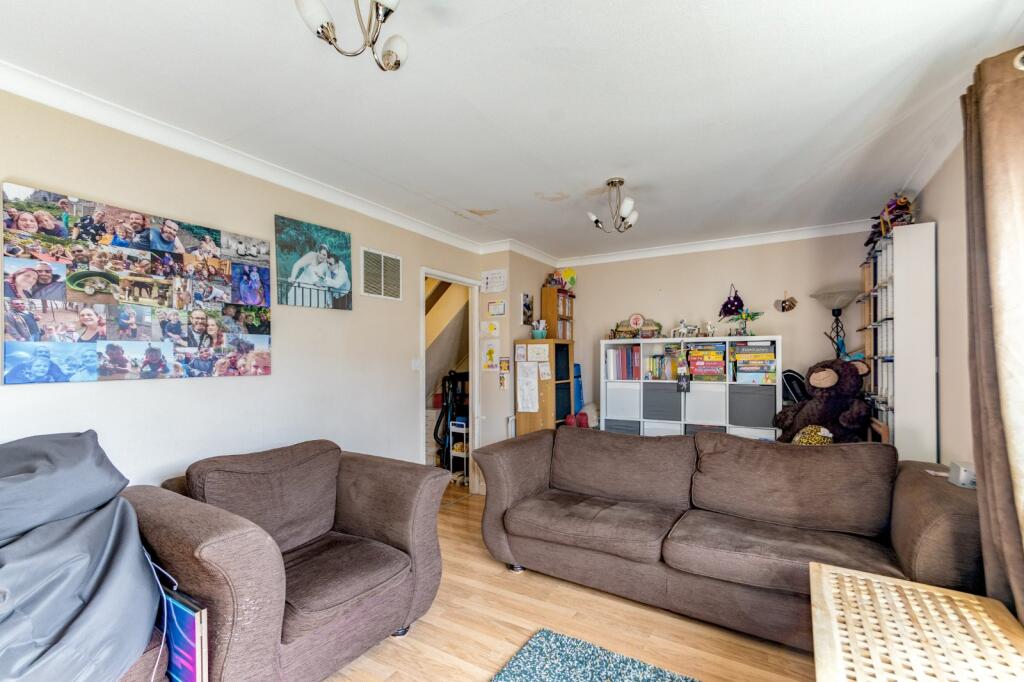 Additional image 4 of Harebell Gardens, Birmingham, West Midlands, B38