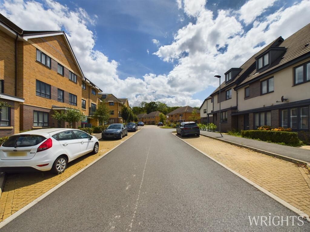 Additional image 26 of Queens Avenue, Welwyn Garden City, AL7