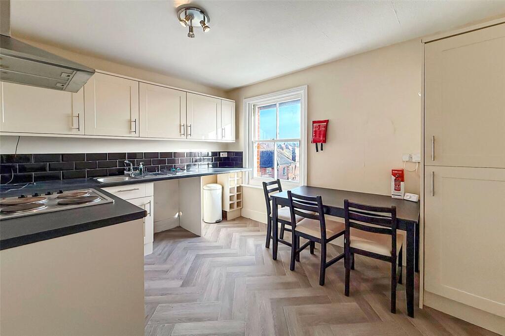 Additional image 4 of South Terrace, Littlehampton, West Sussex