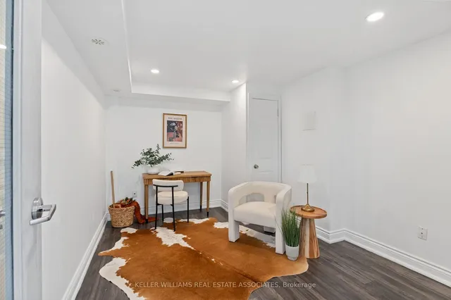 Additional image 28 of 63 Ruskin Ave Unit 803