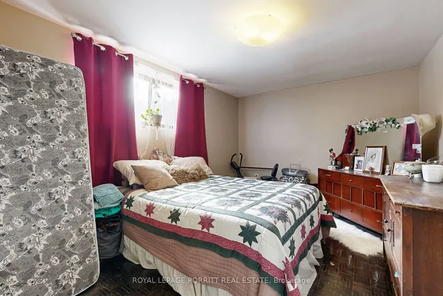 Additional image 17 of 15 Muskoka Ave