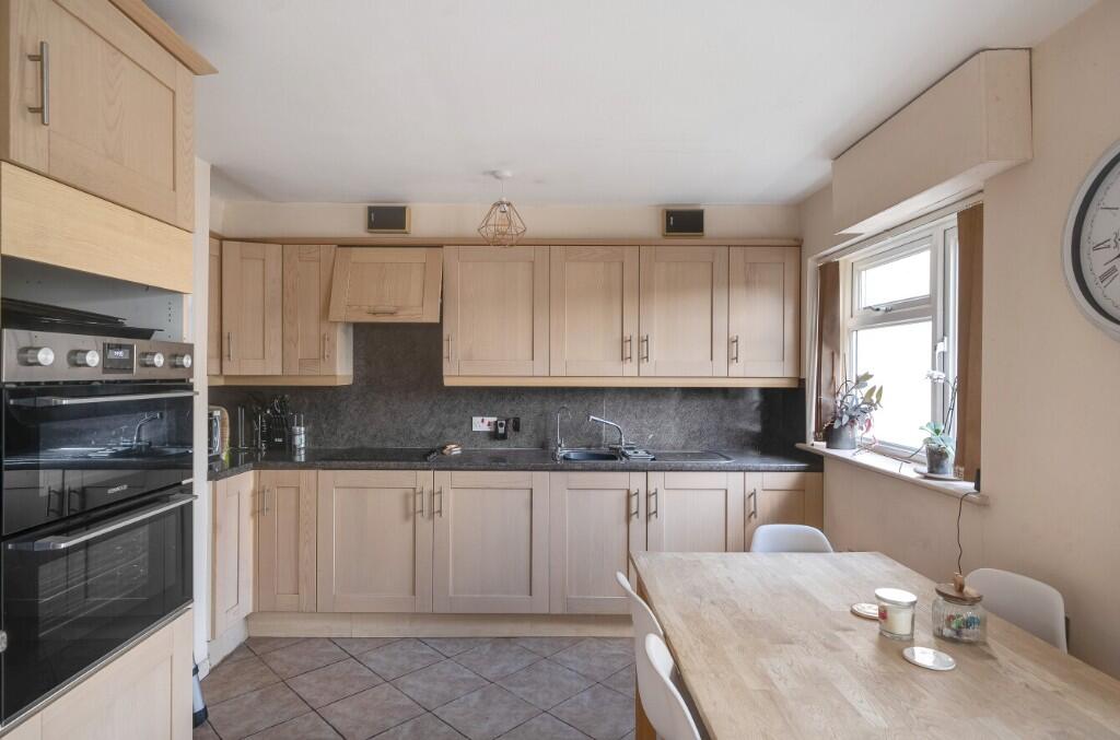 Additional image 6 of Coombe Street, Bruton, Somerset, BA10 0EN